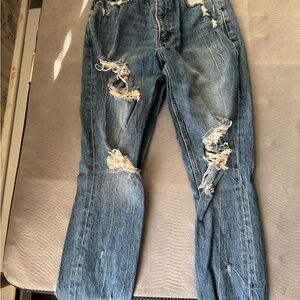 Abercrombie & Fitch High Rise Mom Jeans with Distressed Details 26 (2)